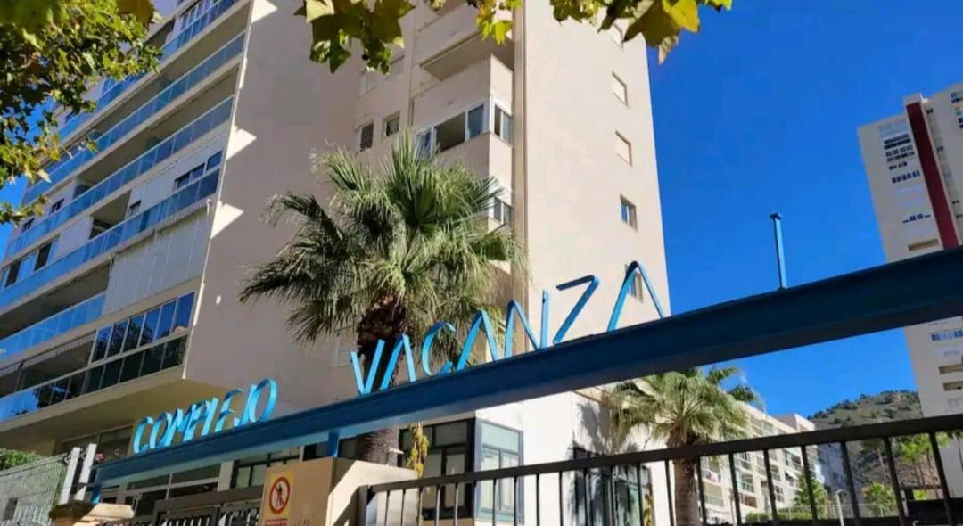 Appartamento Vacanza Luxury Complex- Parking , Pool Only In The Summer , Rincon De Loix Benidorm Esterno foto