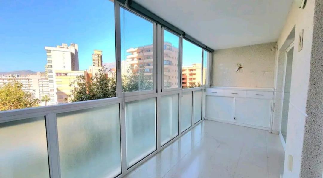 Appartamento Vacanza Luxury Complex- Parking , Pool Only In The Summer , Rincon De Loix Benidorm Esterno foto