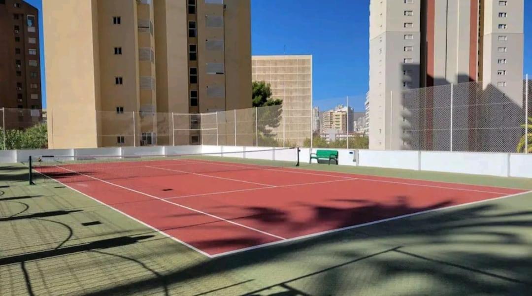 Appartamento Vacanza Luxury Complex- Parking , Pool Only In The Summer , Rincon De Loix Benidorm Esterno foto