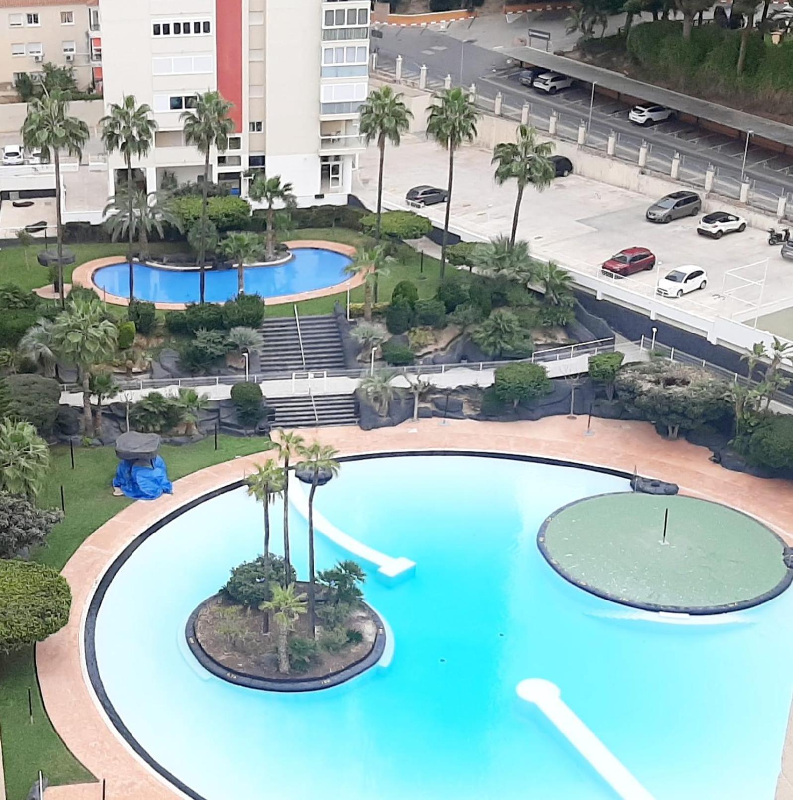 Appartamento Vacanza Luxury Complex- Parking , Pool Only In The Summer , Rincon De Loix Benidorm Esterno foto