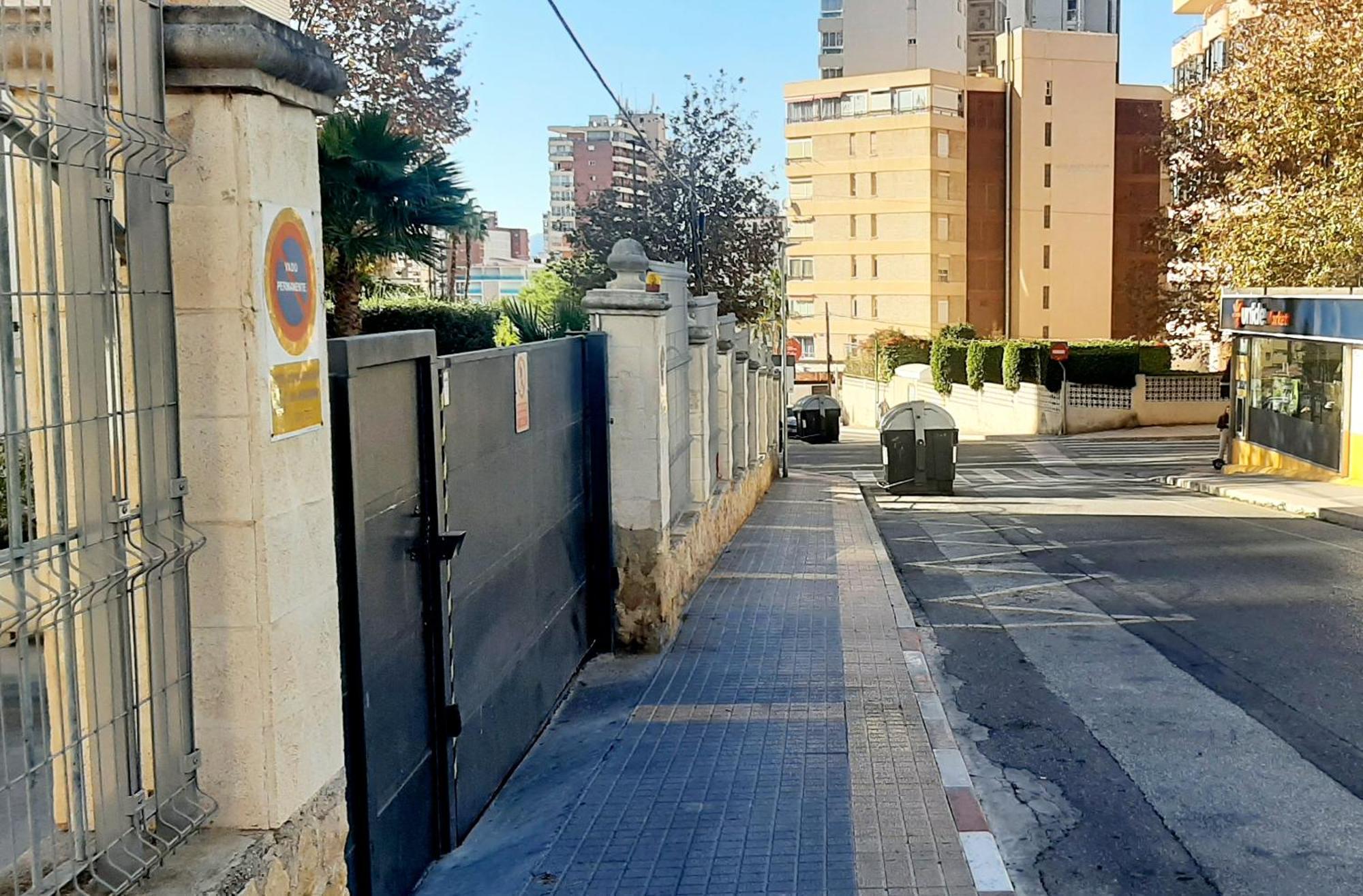 Appartamento Vacanza Luxury Complex- Parking , Pool Only In The Summer , Rincon De Loix Benidorm Esterno foto